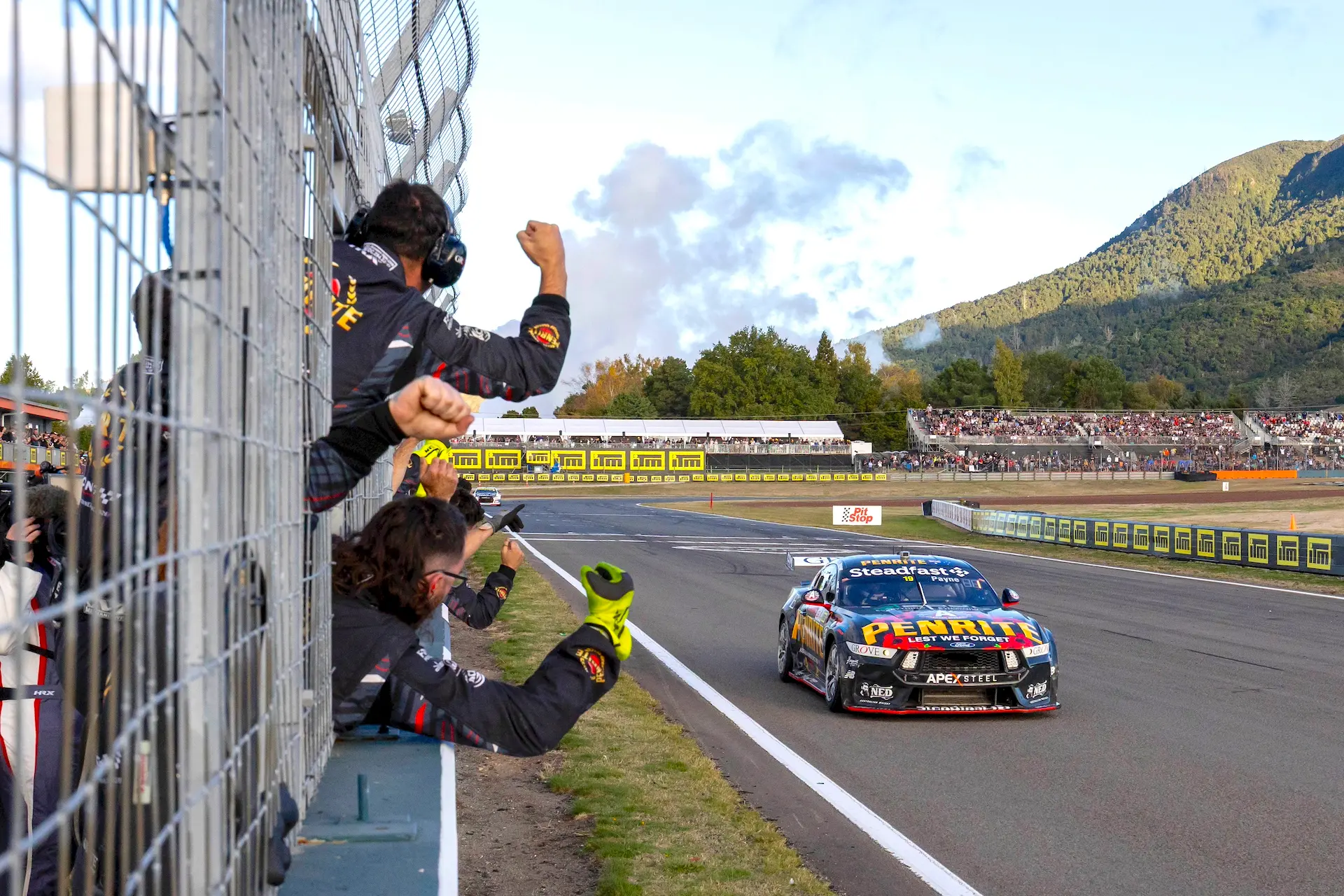 019-Payne-EV03-25-MH7 0864