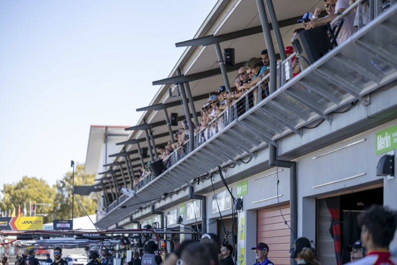 Pit Garage Suite - AC