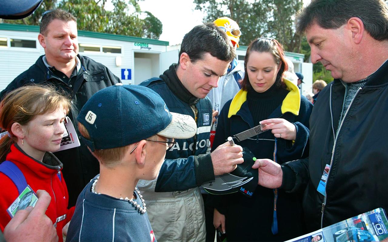 lowndes 2002 canberra fans