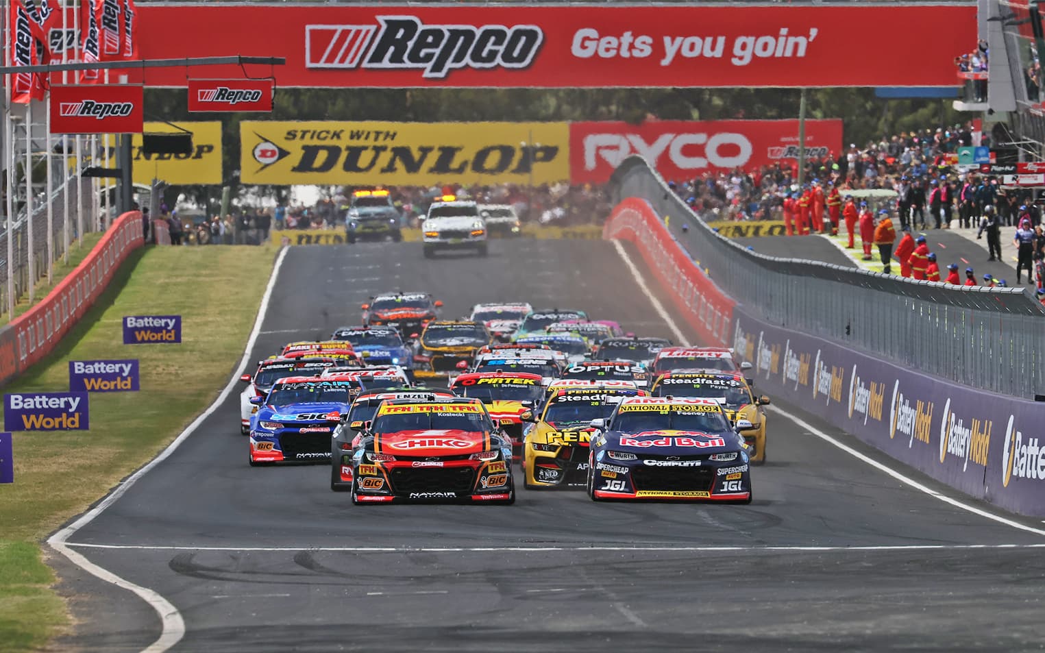 2024 bathurst start MH4 0261