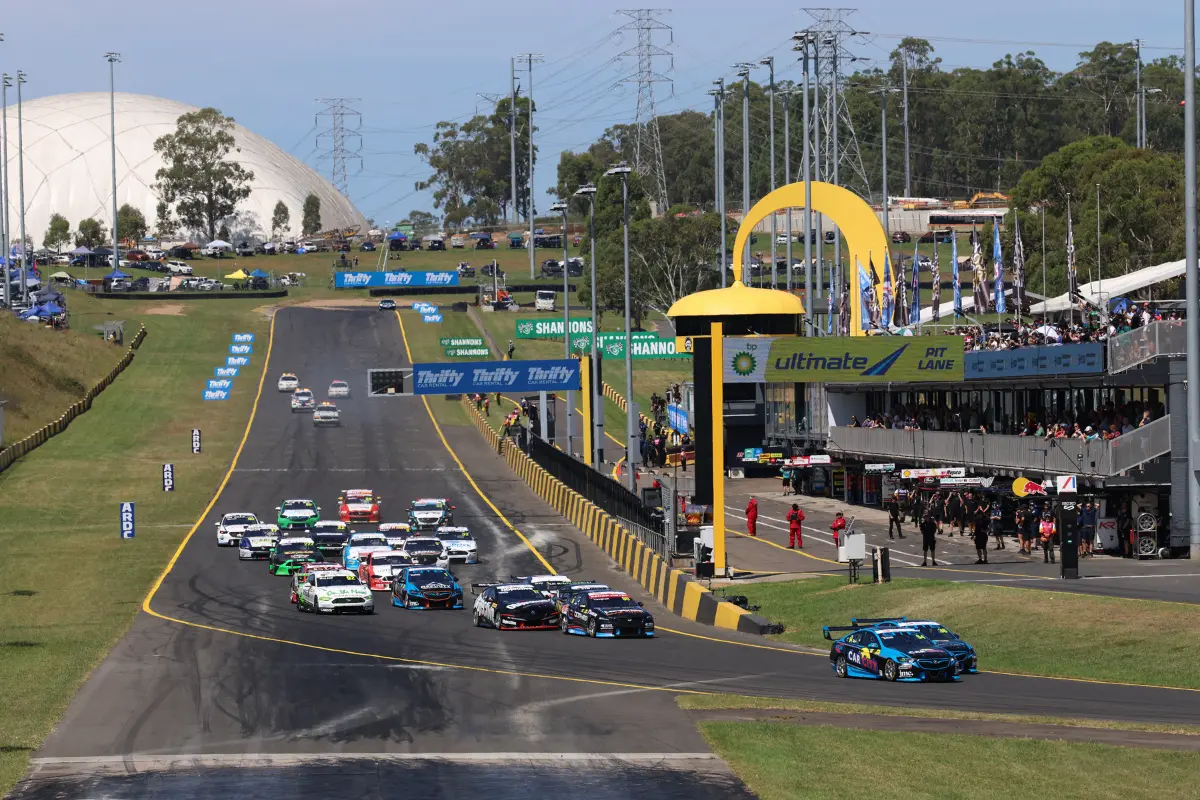 Super2 Race 2 start Sydney 2025