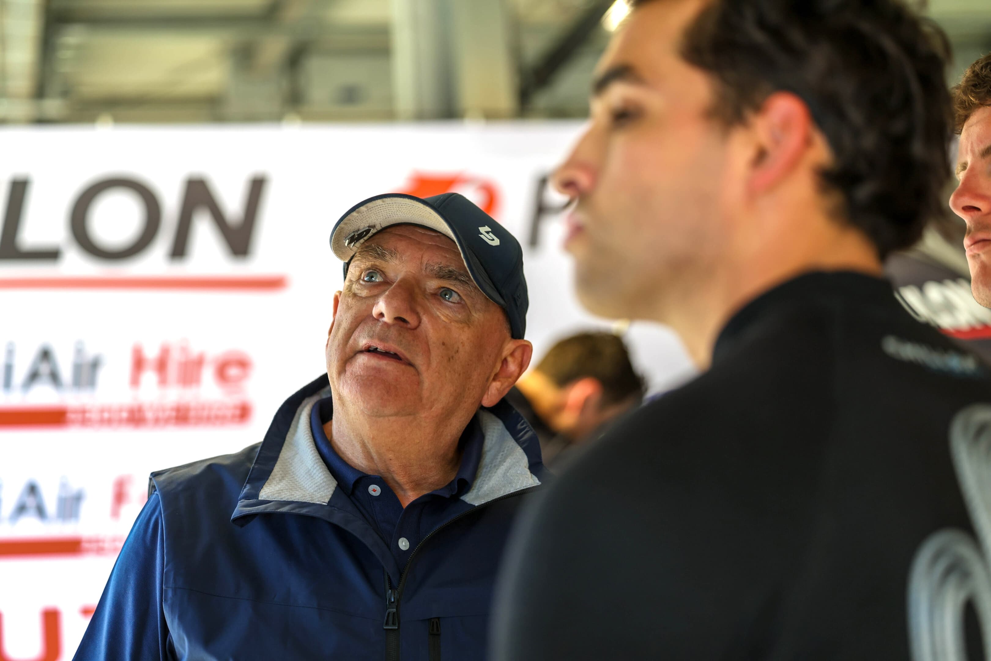 dane KB1 5353-3240x2160